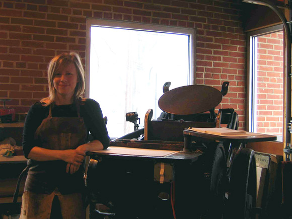 kseniya-thomas-ladies-of-letterpress-thomas-printers